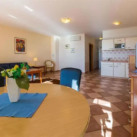 Apartamento In 14070
