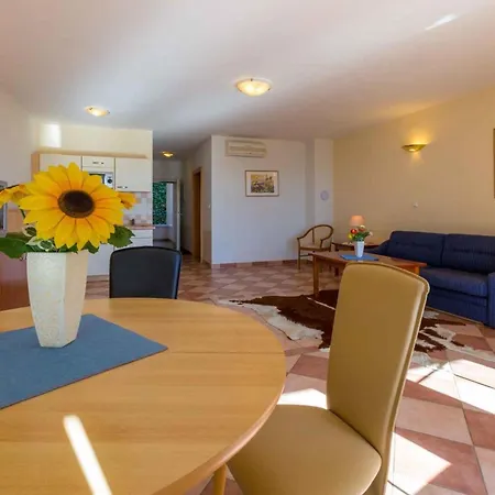 In 14070 Apartamento *