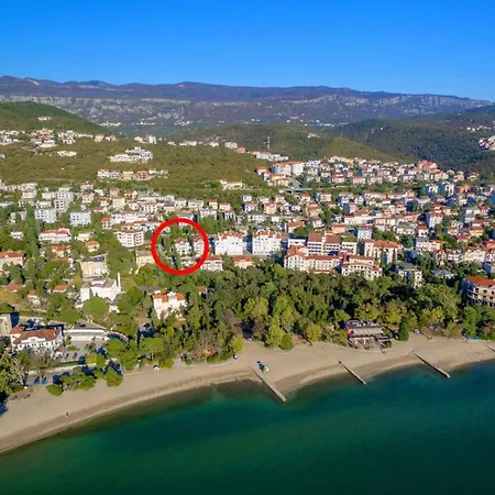 In 14070 アパート *